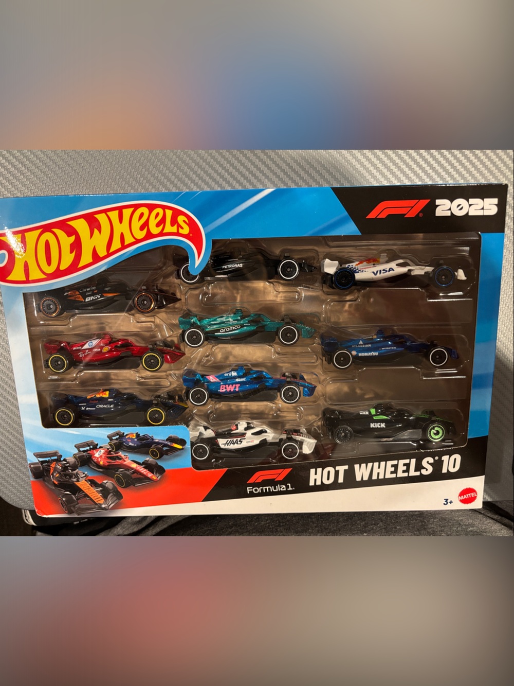Hot Wheels Formula 1 10-Pack Toy Cars - Ferrari, Mercedes Red Bull and more